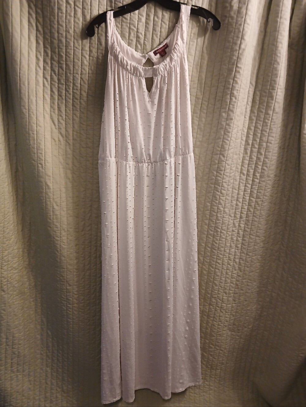 Jessica London Women22-24 White Swiss Dot Halter Maxi Dress with Keyhole. FF#477